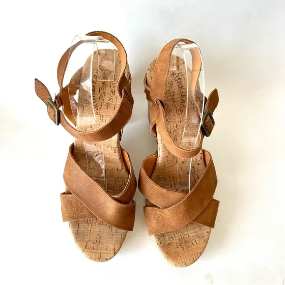 Kork Ease Drew Brown Leather Nailhead Studded Cross Banded Platform Sandals 10