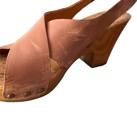 Kork Ease | Leather Buckle Studded Sandals Size 8