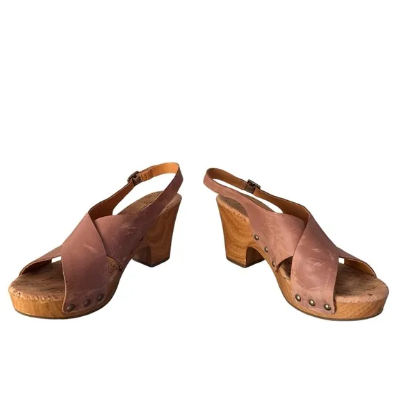 Kork Ease | Leather Buckle Studded Sandals Size 8