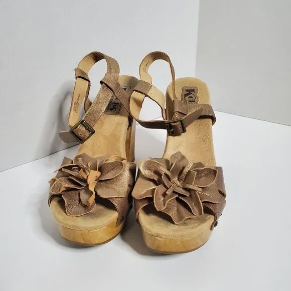 Kork Ease Korks Platform Heel Sandals Size 9 Floral Studded Strappy Gold Women's