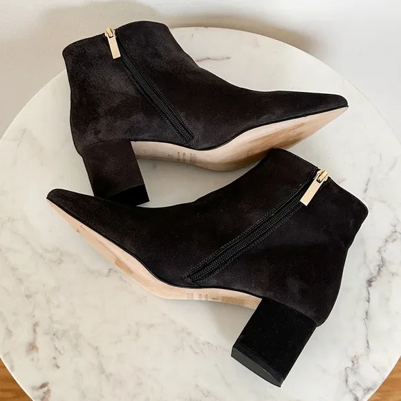 L'AGENCE NEW Jeanne Block Heel Bootie Charcoal Gray Pointed Toe Size 7 US 37 EU