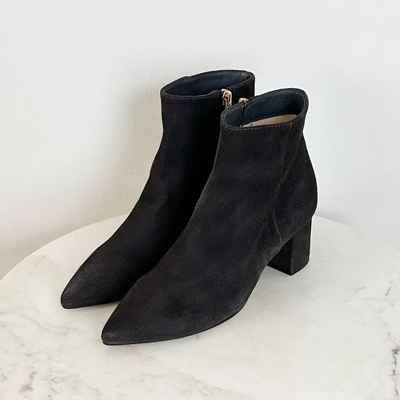 L'AGENCE NEW Jeanne Block Heel Bootie Charcoal Gray Pointed Toe Size 7 US 37 EU