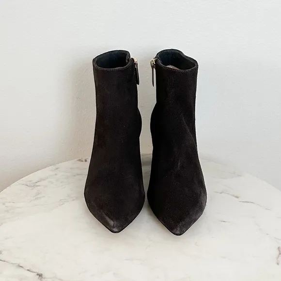L'AGENCE NEW Jeanne Block Heel Bootie Charcoal Gray Pointed Toe Size 8.5 38.5 EU