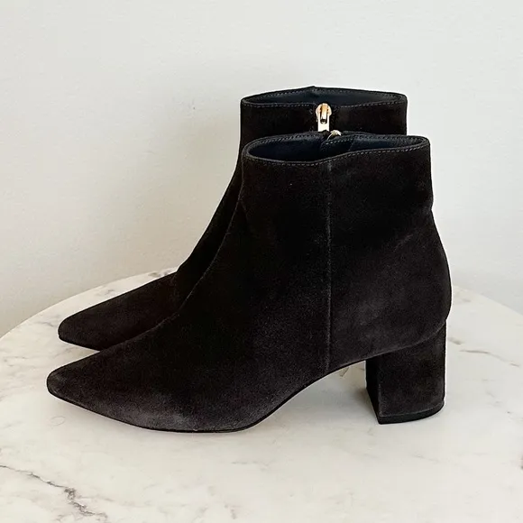 L'AGENCE NEW Jeanne Block Heel Bootie Charcoal Gray Pointed Toe Size 8.5 38.5 EU