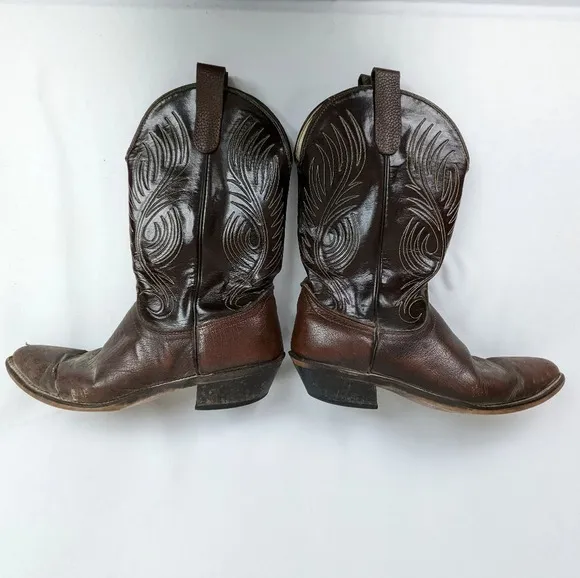 Laredo Vintage Mens 10 D Leather Western Cowboy Boots  Pointed Toe Embroidered