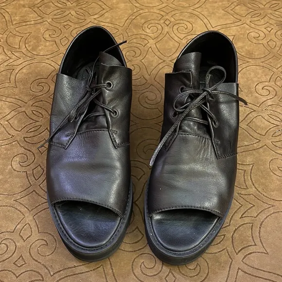 LD Tuttle Italian Leather Sandal 7.5
