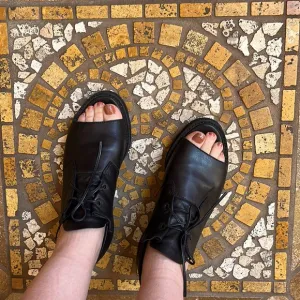LD Tuttle Italian Leather Sandal 7.5