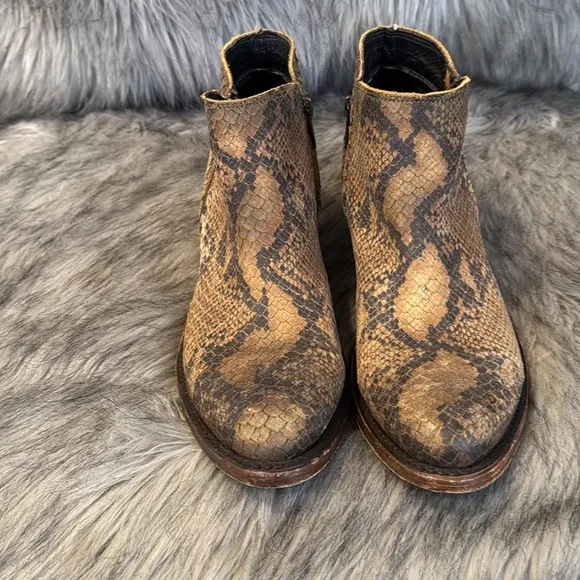 Liberty Black Snakeskin Boots Size 9