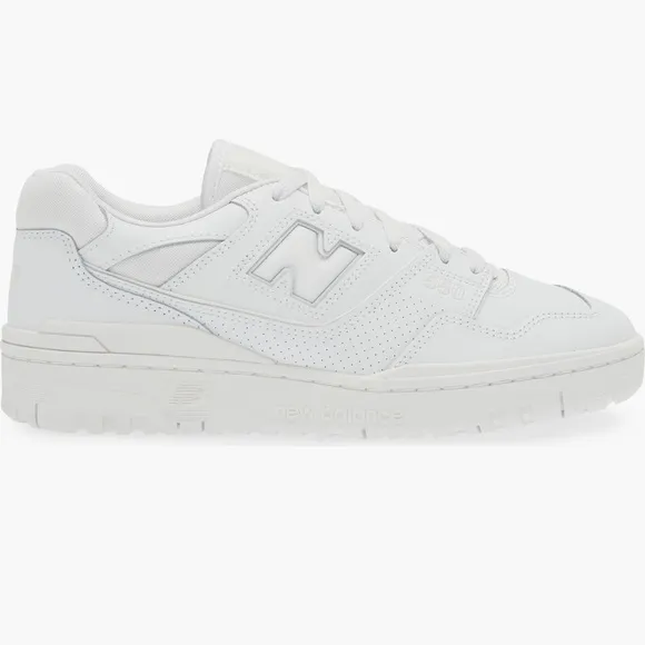 Lightly used New Balance 550 basketball sneakers (Men’s)