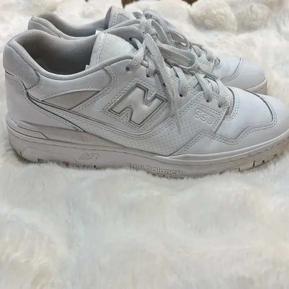 Lightly used New Balance 550 basketball sneakers (Men’s)