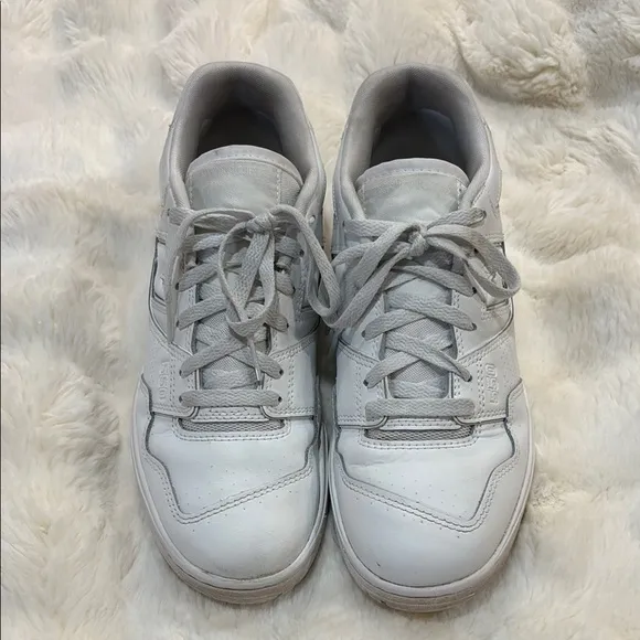 Lightly used New Balance 550 basketball sneakers (Men’s)