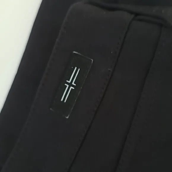 Liverpool Los Angeles Hi-Rise Stretch Jeans Black Cropped like New 5 Pockets