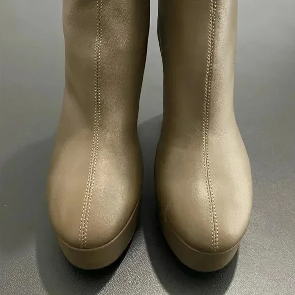 Lola Cruz Leste Leather Platform Heel Boots Y2K Anthropologie Whimsigoth New