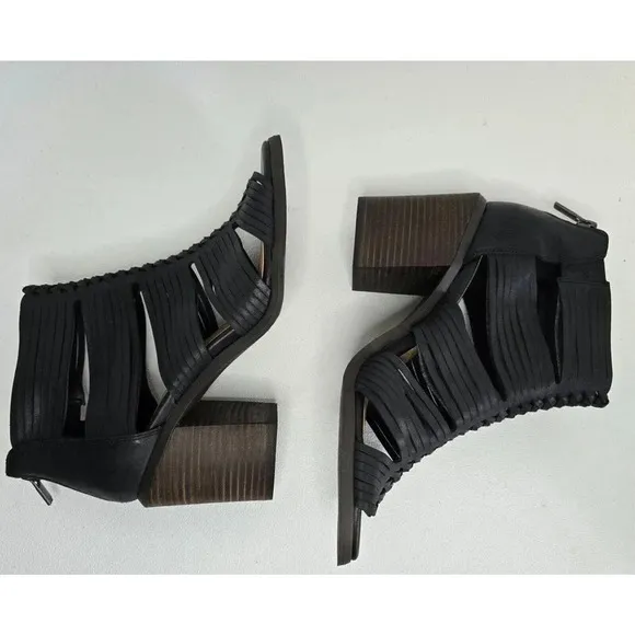 Lucky Brand Darvie Leather Black Sandal Bootie Strappy Open Toe Shoe 8.5 NEW