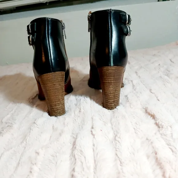 Madewell Brown and Black Ankle Boots with Chunky Heel