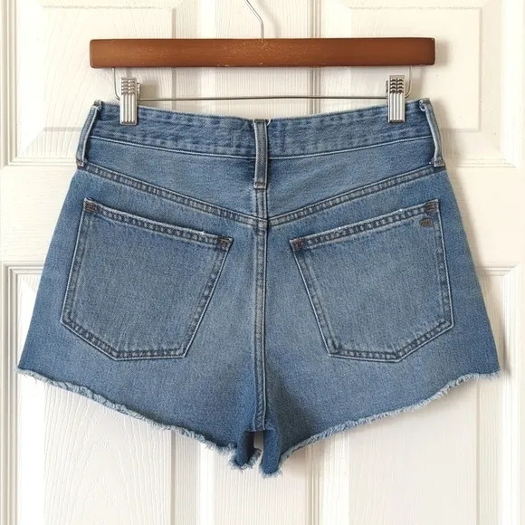 Madewell Relaxed Medium Wash High Waisted Distressed Cut Off Jean Shorts 24
