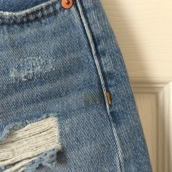 Madewell Relaxed Medium Wash High Waisted Distressed Cut Off Jean Shorts 24