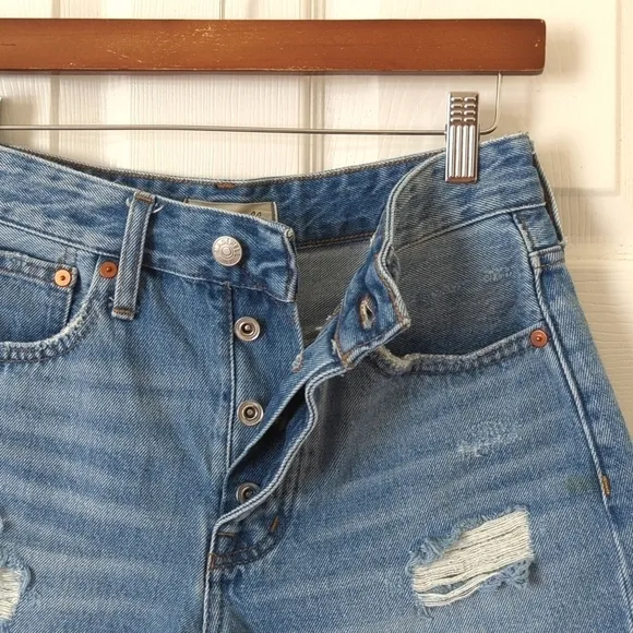 Madewell Relaxed Medium Wash High Waisted Distressed Cut Off Jean Shorts 24