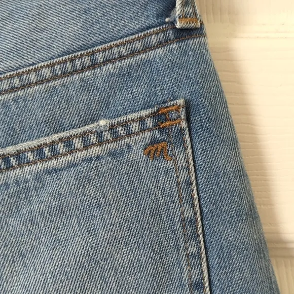 Madewell Relaxed Medium Wash High Waisted Distressed Cut Off Jean Shorts 24