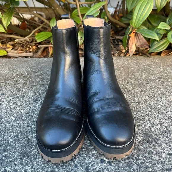 Madewell The Ivy Chelsea Boot in Leather 8.5