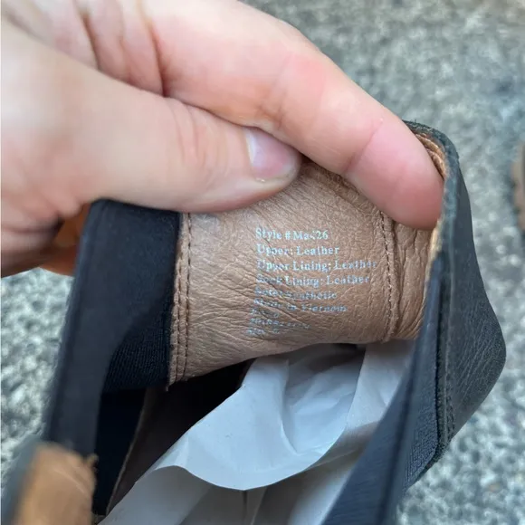 Madewell The Ivy Chelsea Boot in Leather 8.5