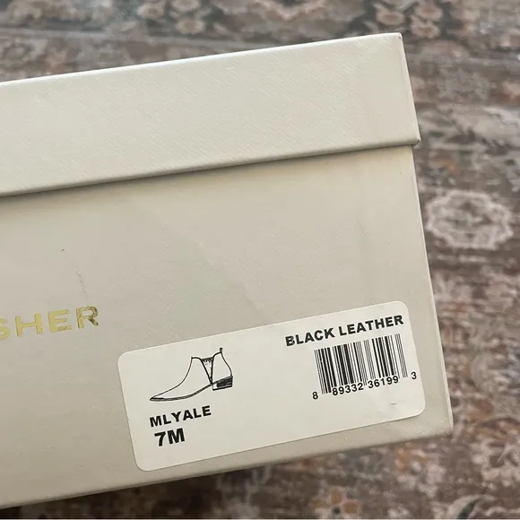Marc Fisher Black Leather Pointed Toe Yale Ankle Boots Size 7