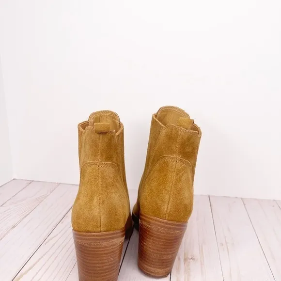Marc Fisher Gradi Western Suede Brown Tan Ankle Boots Size 10