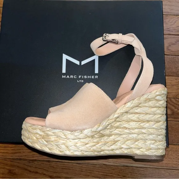 Marc Fisher LTD Nelly Ankle Strap Wedge Sandals Light Natural 111 Women’s Size 9