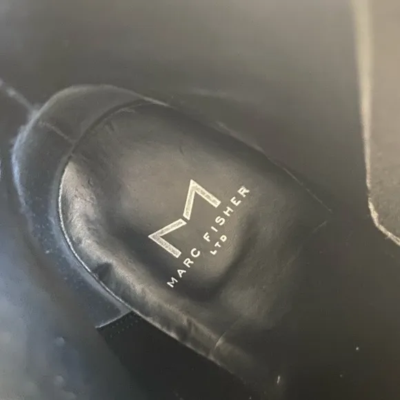 Marc fisher Yale womens black leather pointy ankle boots