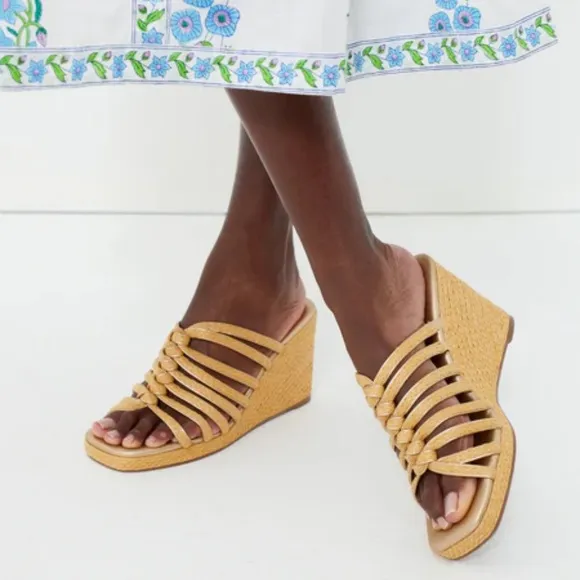 MATISSEGold Laney Wedge Sandals