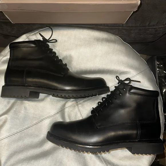 Men's Cole Haan American Classics Waterproof Lace Up Plain Toe Boots size 10 1/2
