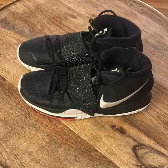 Men’s Kyrie 6 Black/Orange size 13. Great condition!