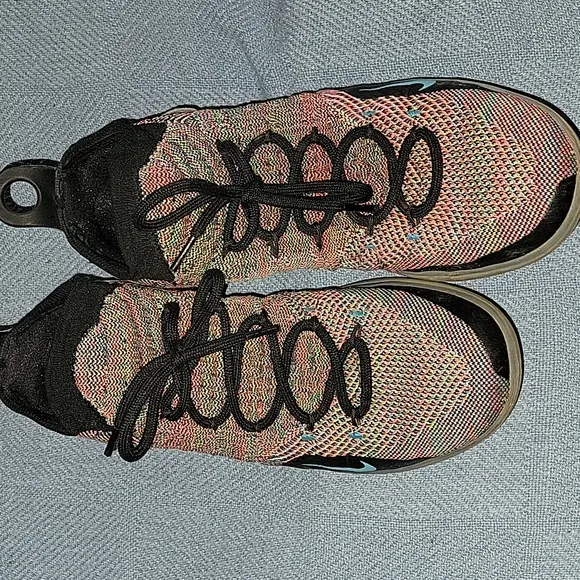 Mens Nike Zoom  KD 11 Multi Color FlyKnit Style Basketball Shoes Size 10