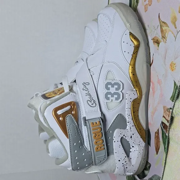 Mens Patrick Ewing Athletics Rogue White and Gold Basketball Sneakers Size 9.5