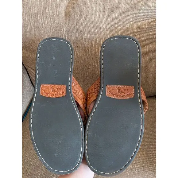 Men's size 9 Anchors Away Sandals Tommy Bahama