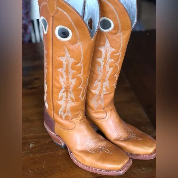 Men’s Tall Leather Square Toe Cowboy Western Boots Men’s size 9 women 11-11.5