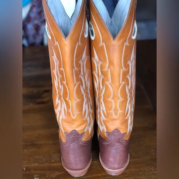 Men’s Tall Leather Square Toe Cowboy Western Boots Men’s size 9 women 11-11.5