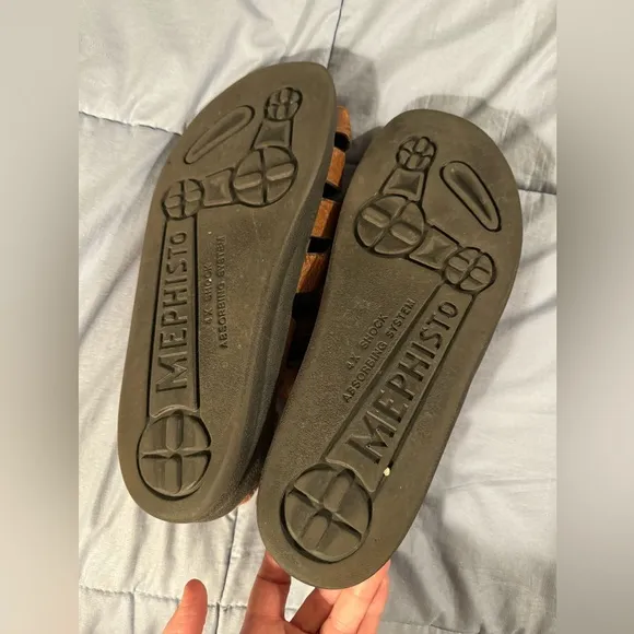 Mephisto fisherman sandals crinkle leather