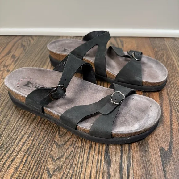 Mephisto Hannel black leather sandals size 40/10
