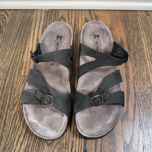 Mephisto Hannel black leather sandals size 40/10