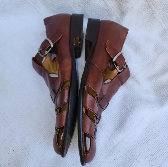 Mezlan‎ Caribe leather closed sandals 9