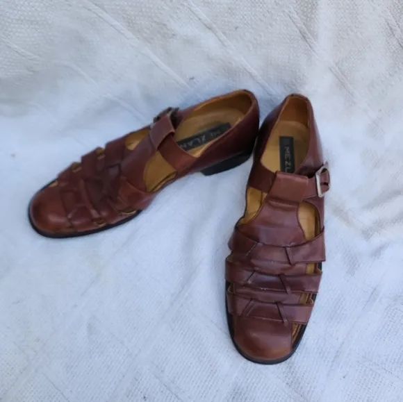 Mezlan‎ Caribe leather closed sandals 9