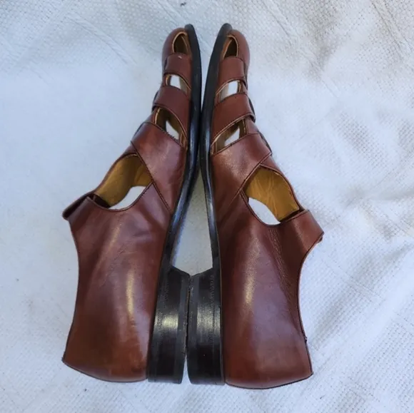 Mezlan‎ Caribe leather closed sandals 9