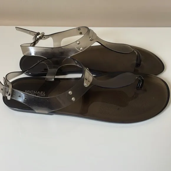 Michael Kors Plate PVC Jelly Sandals in Smoke Size 9