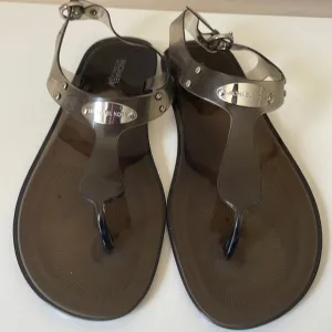Michael Kors Plate PVC Jelly Sandals in Smoke Size 9
