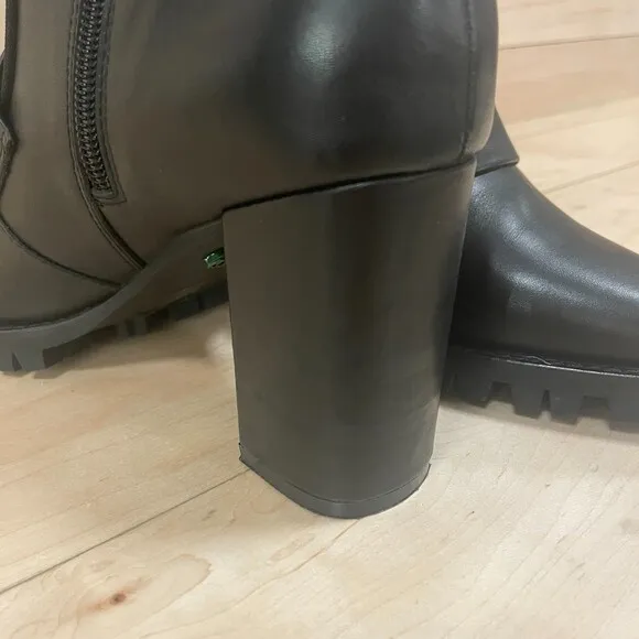 Michaela V Pointed Toe Knee High Heeled Boots Black 38 EU