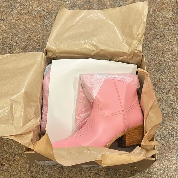 Mi.iM Adel Embroidered Western Boots Tall Pink Pull On Style Womens Size 8 1/2