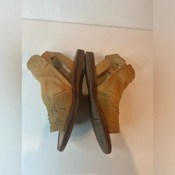Mix Mooz~Fifi~Leather Sandals~Studded Detail~Side Buckle Closure~Size EUR 36