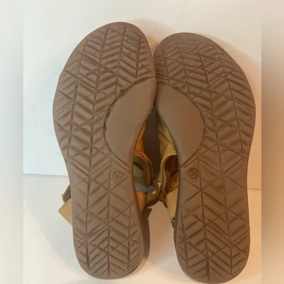 Mix Mooz~Fifi~Leather Sandals~Studded Detail~Side Buckle Closure~Size EUR 36