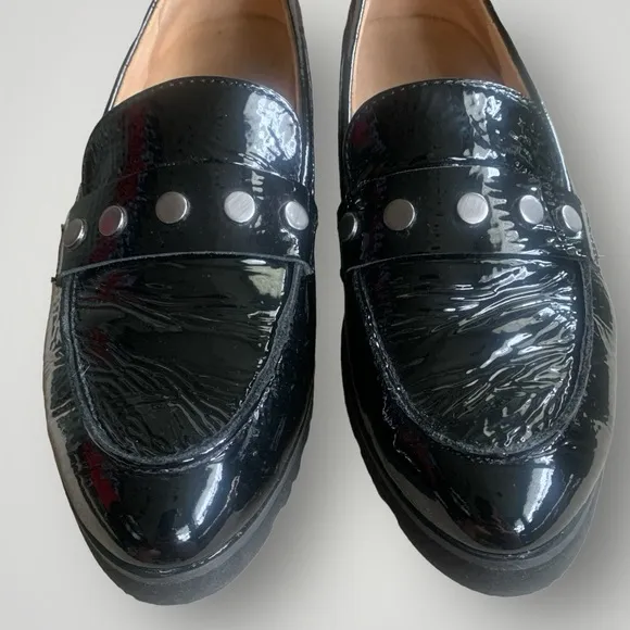 NATURALIZER Gaia Studded Lug Sole Loafer | Black‎ Patent Leather | Size 9.5
